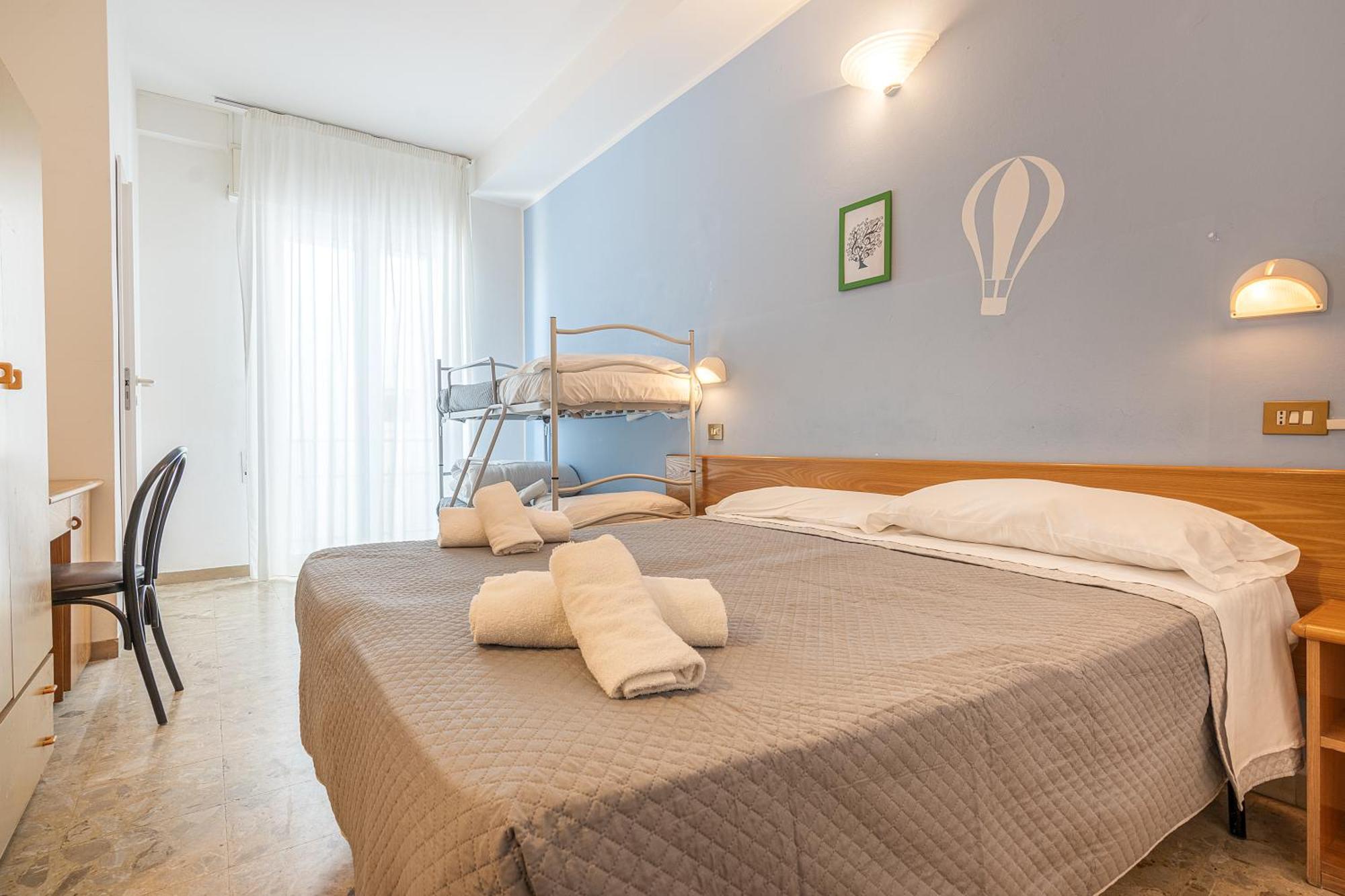 Hotel Santiago Rimini Exteriör bild